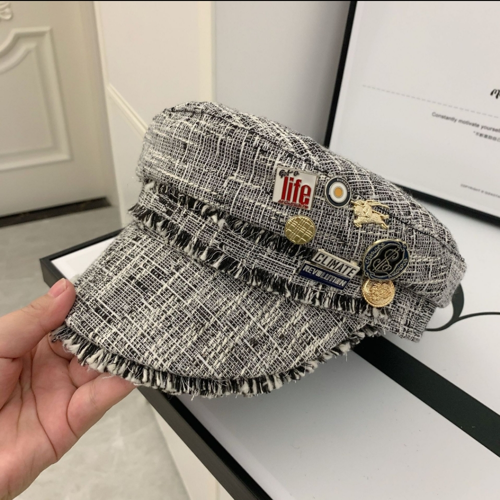 Stylish Black and White Tweed Cap